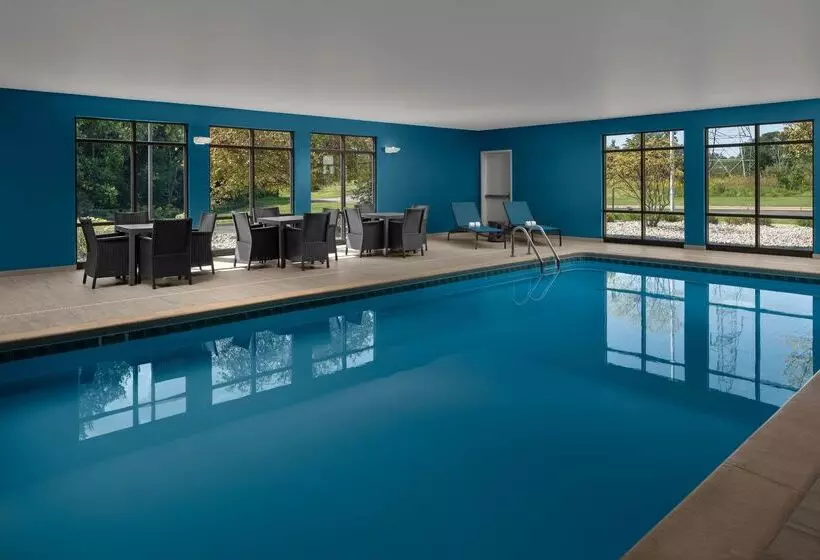 酒店 Hampton Inn & Suites Grand Rapids Airport 28th St