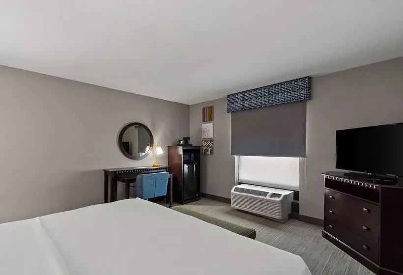 هتل Hampton Inn & Suites Fort Belvoir Alexandria South