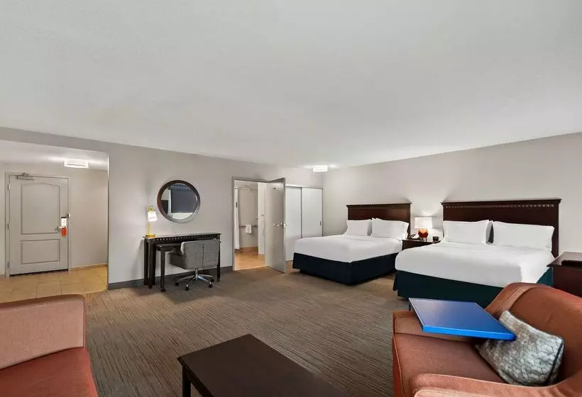 هتل Hampton Inn & Suites Fort Belvoir Alexandria South