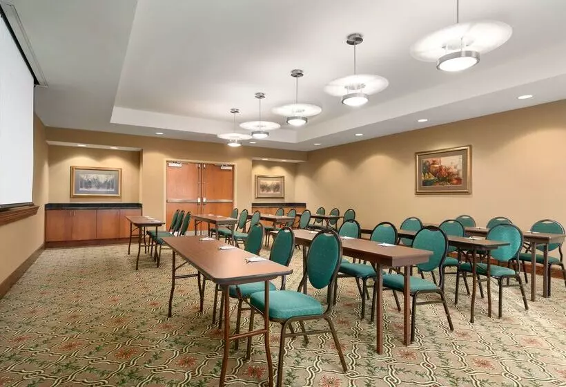 ホテル Hampton Inn & Suites Williamsburg Central