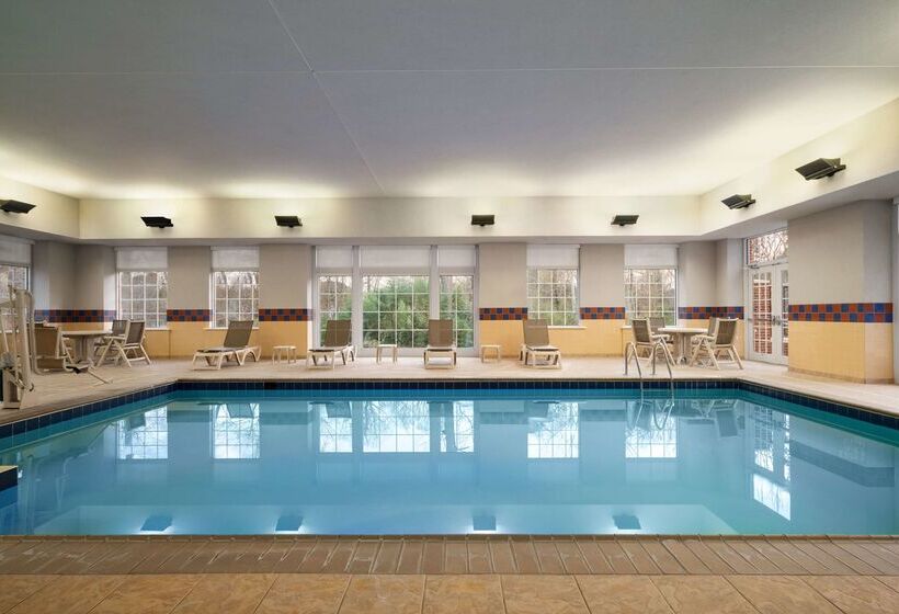 فندق Hampton Inn & Suites Williamsburg Central