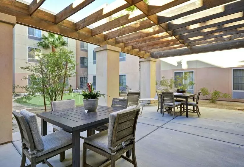 Otel Homewood Suites By Hilton Palm Desert