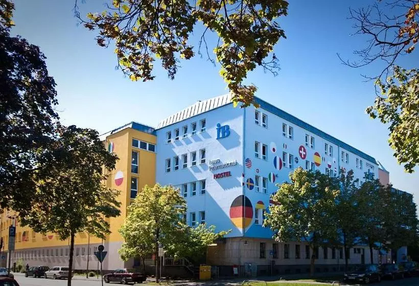 فندق Haus International Hostel
