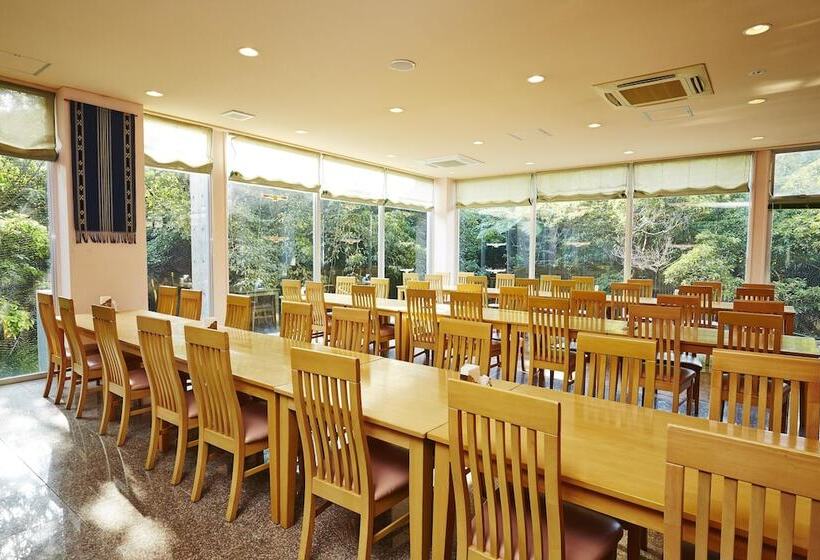 Iriomotejima Jungle Hotel Painumaya