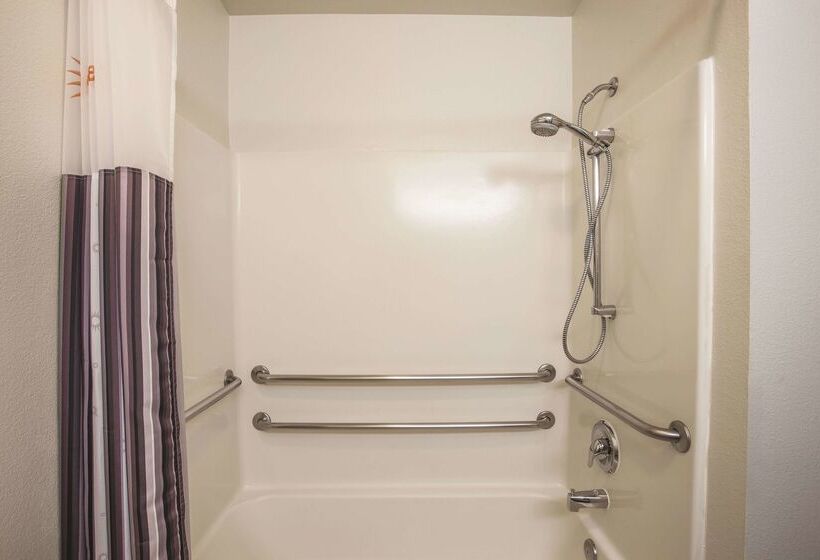 فندق La Quinta By Wyndham Portland Airport