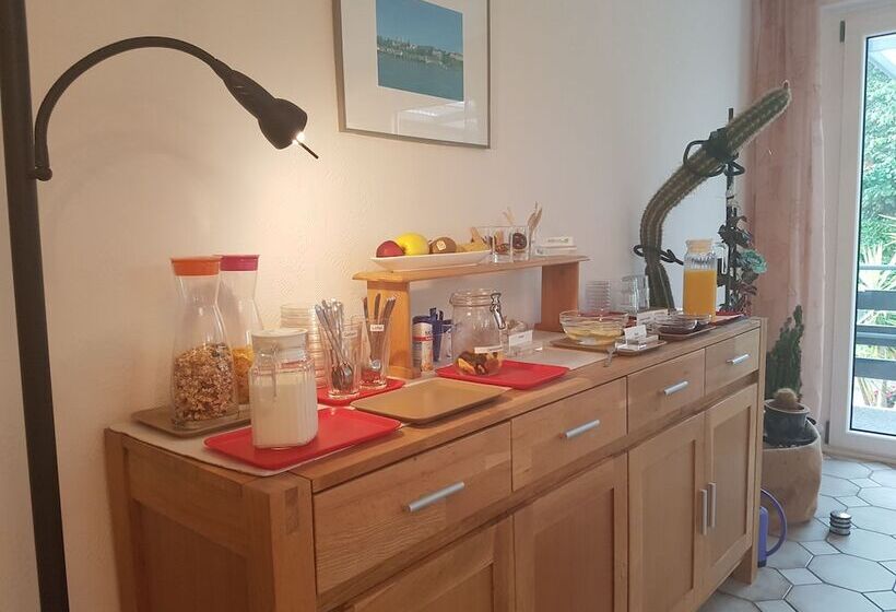 Отель Pension Säntisblick