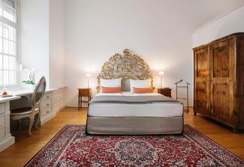 هتل Schloss Leopoldskron