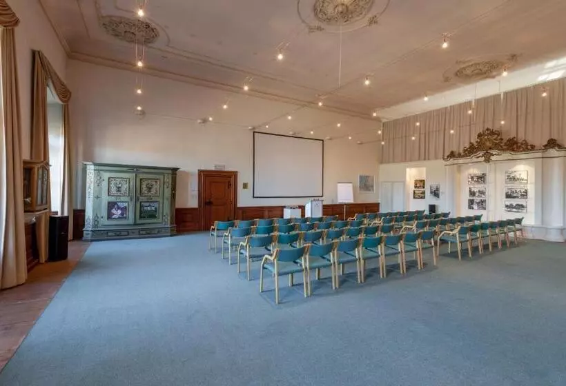 هتل Schloss Leopoldskron