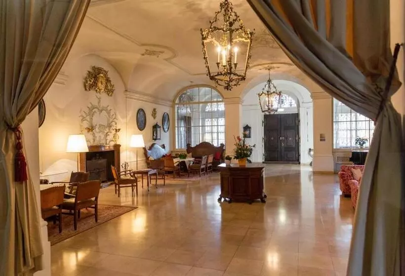 هتل Schloss Leopoldskron