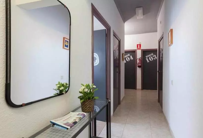 Общежитие Mellow Barcelona