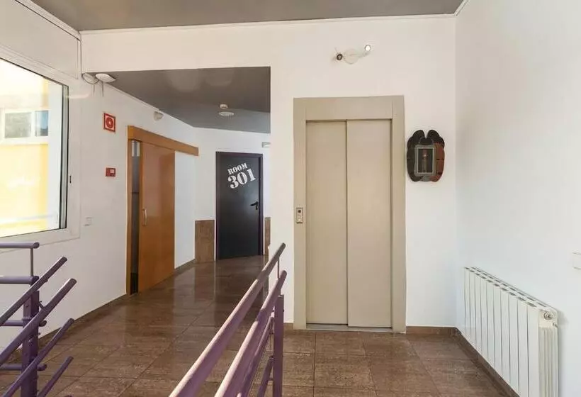 Общежитие Mellow Barcelona