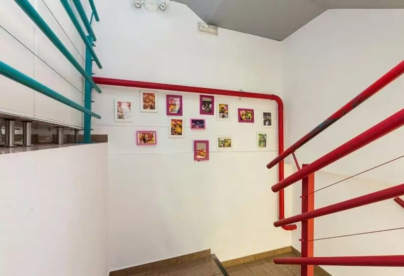 Общежитие Mellow Barcelona