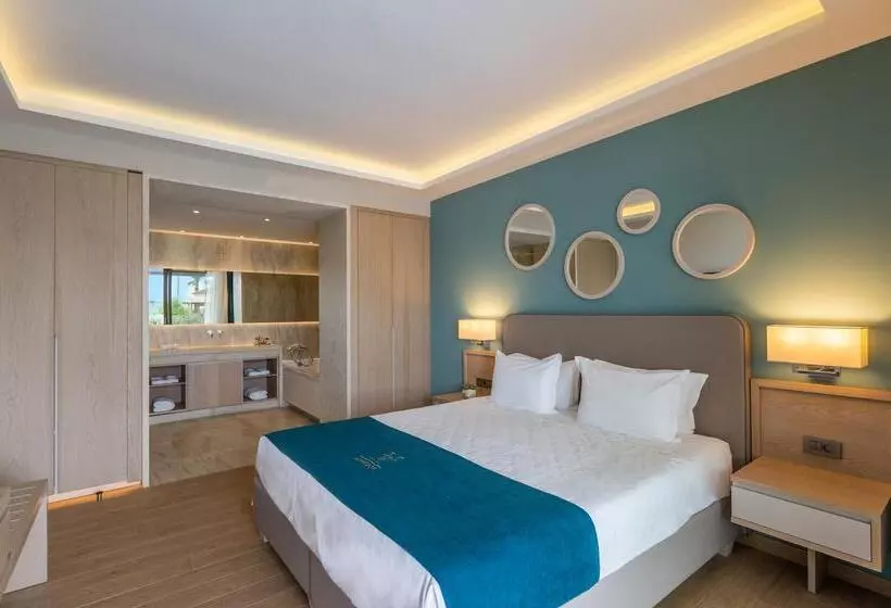 בית מלון כפרי Almyros Beach