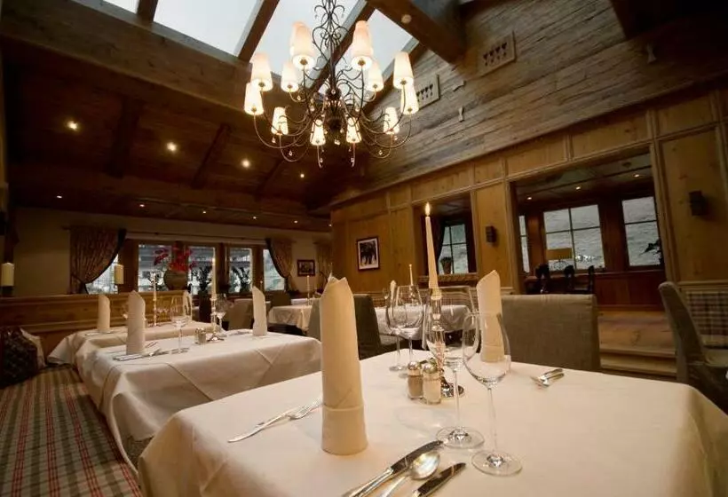 Отель Berghof Crystal Spa & Sports