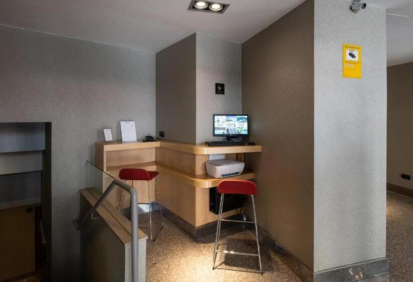 هتل Catalonia Plaza Mayor