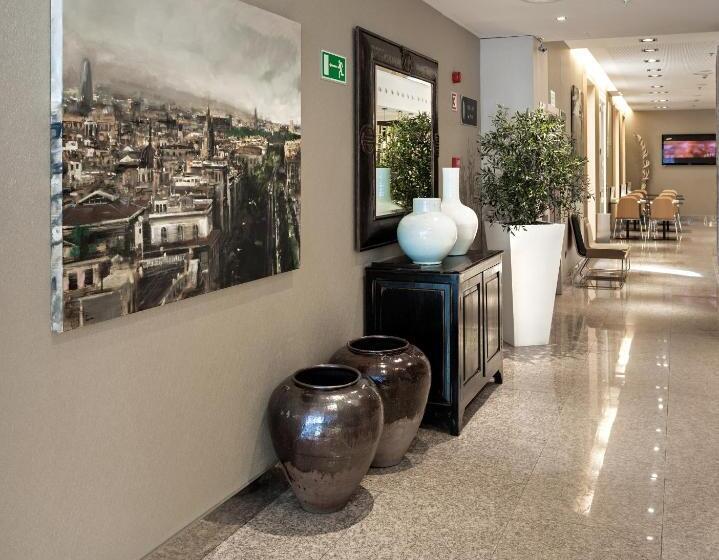 هتل Catalonia Plaza Mayor