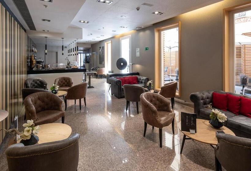 هتل Catalonia Plaza Mayor