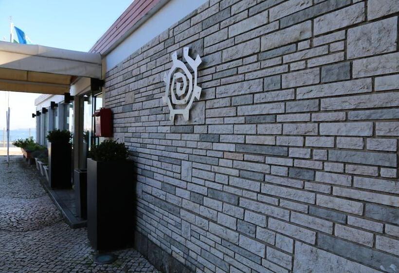 ホテル Inatel Oeiras