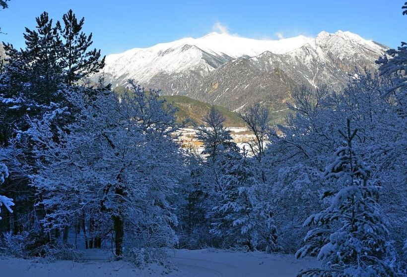 Отель Los Nogales