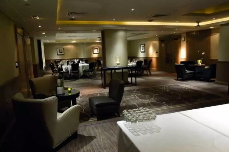 فندق Macdonald Windsor