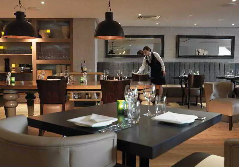 فندق Macdonald Windsor