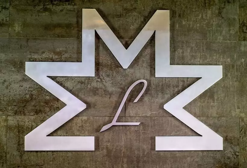 Отель Madanis Liceo