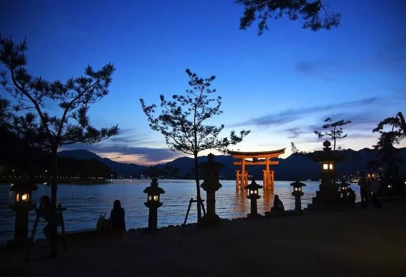 فندق Miyajima Kinsuikan