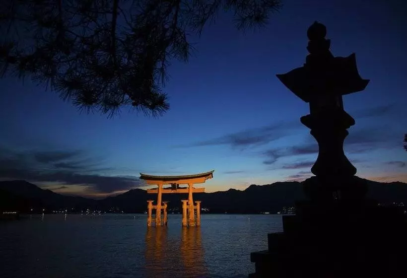 فندق Miyajima Kinsuikan