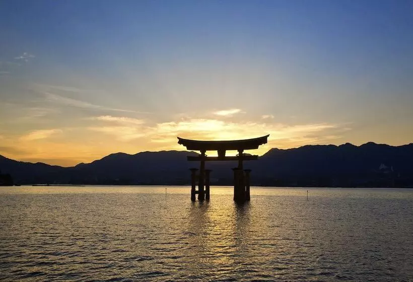 فندق Miyajima Kinsuikan