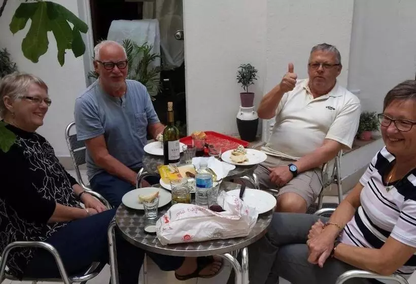 هتل Residence De Bruxelles