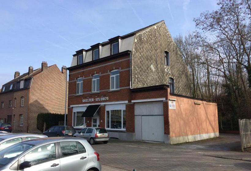 ホテル Shelter Rooms