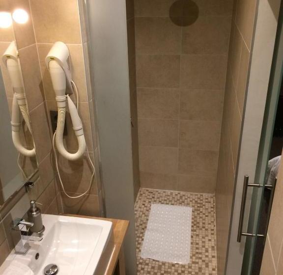 בית מלון כפרי Shelter Rooms