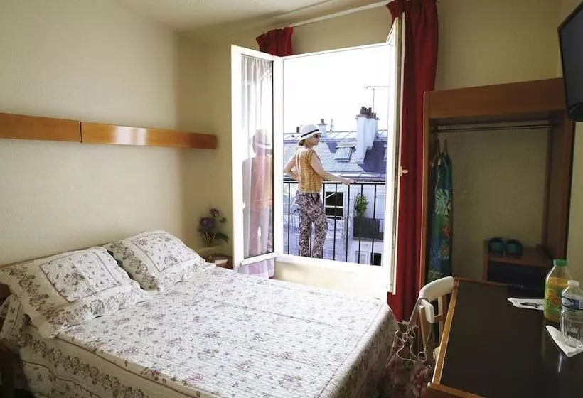 Nouvel Hotel Paris 18