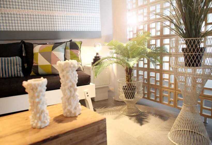 Madrid Central Gran Via Suites