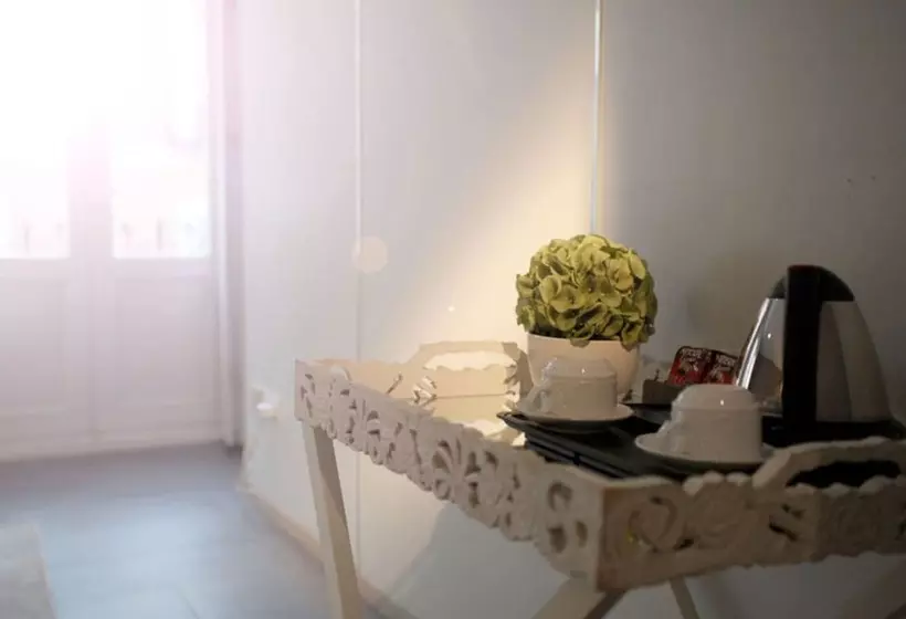 Madrid Central Gran Via Suites