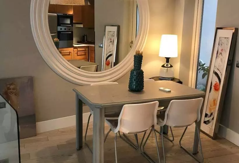 Madrid Central Gran Via Suites