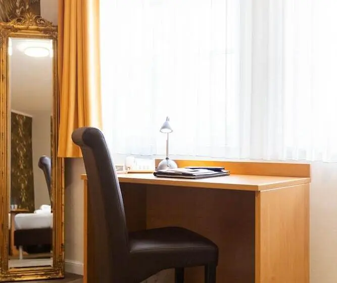 Hotelli Altora Eisenbahn Themen