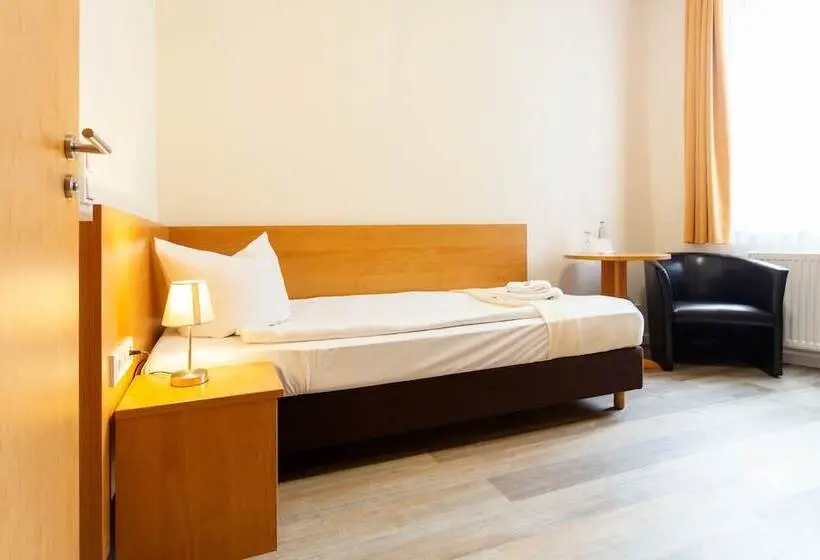 Hotelli Altora Eisenbahn Themen