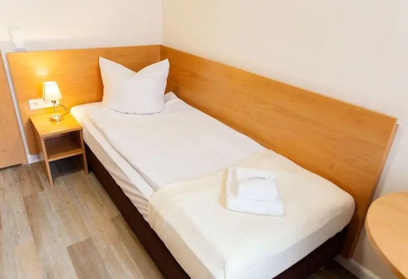 Hotelli Altora Eisenbahn Themen