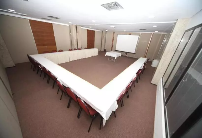 Alven Hotel By Slaviero Hotéis