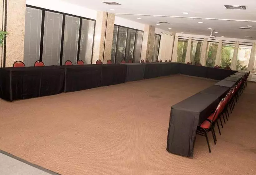 Alven Hotel By Slaviero Hotéis