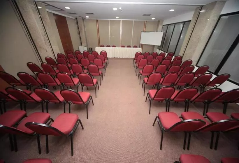 Alven Hotel By Slaviero Hotéis