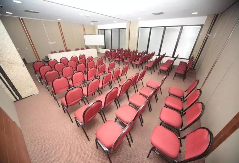 Alven Hotel By Slaviero Hotéis