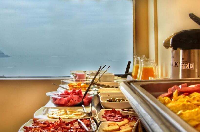 Отель Ferre Miraflores