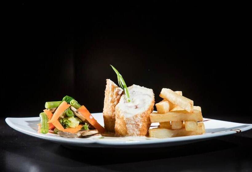 Отель Ferre Miraflores