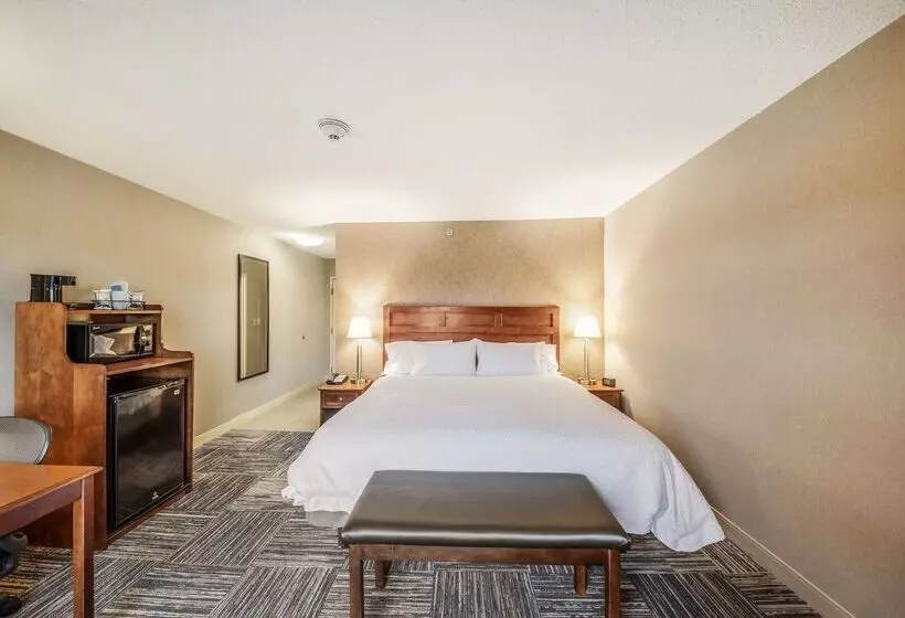 בית מלון כפרי Hampton Inn Greenfield
