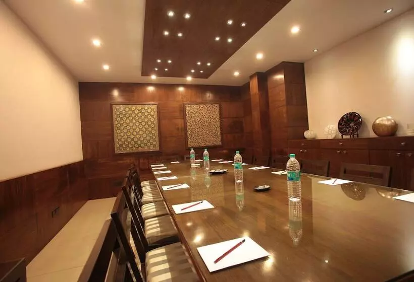 酒店 Justa Mg Road