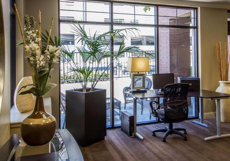 Med Park, Ascend Hotel Collection