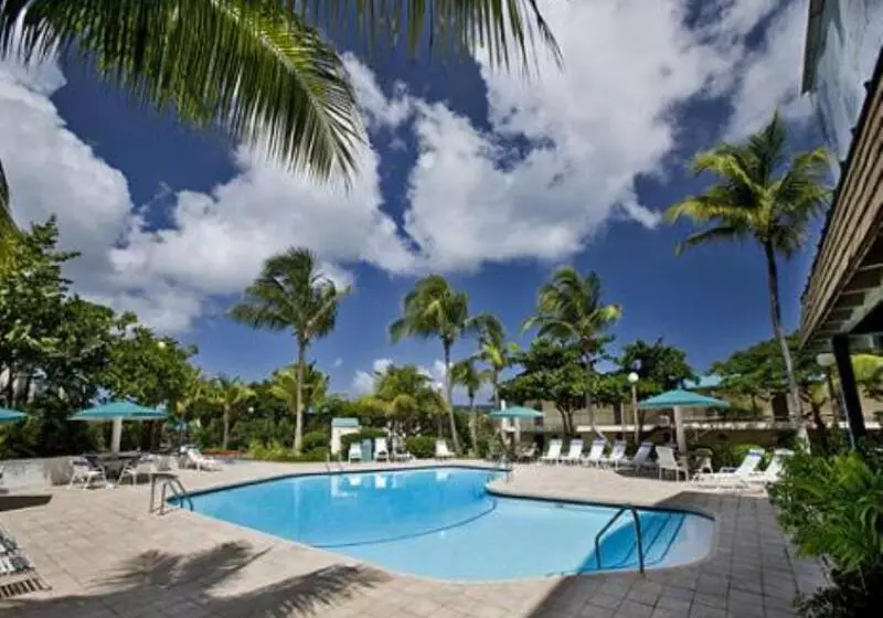 هتل Sapphire Village Condos