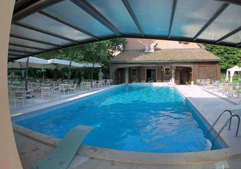 Resort Jacaranda & Wellness